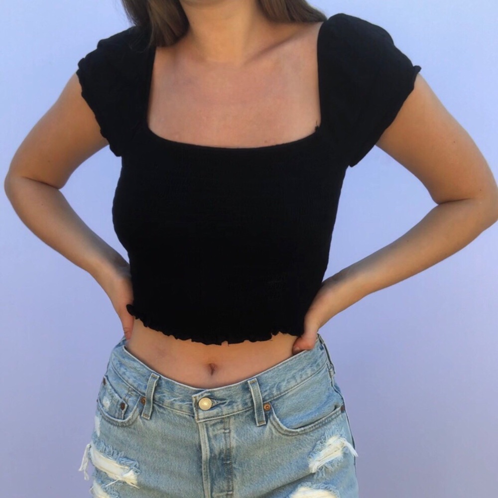 forever 21 black ruched top!! 🥂